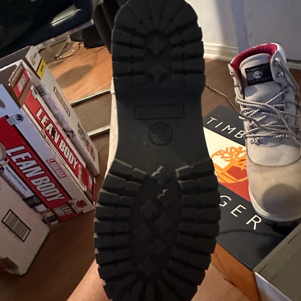 Timberland x Tommy Hilfiger Boots - Picture 2 of 8